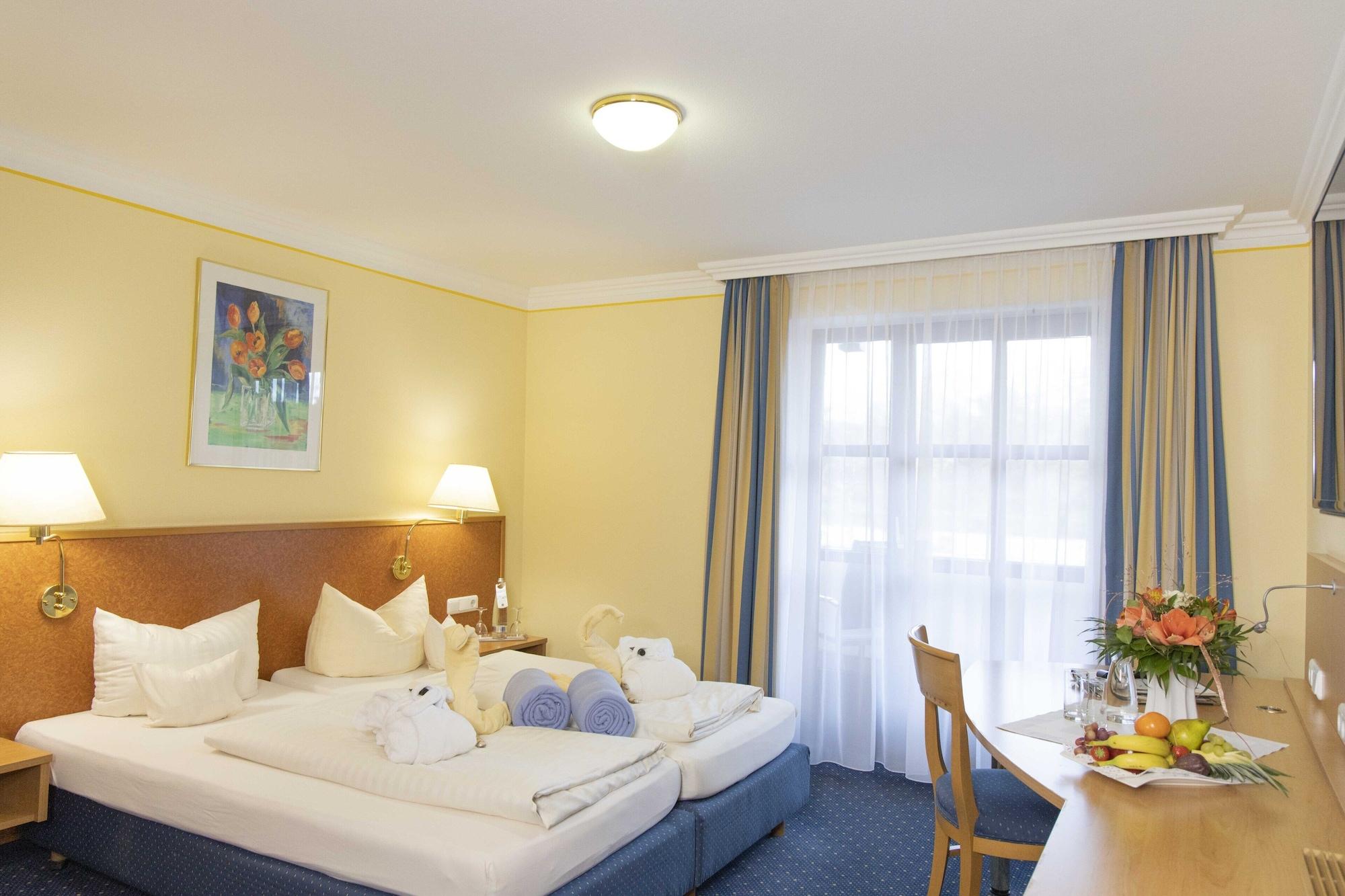 Schmelmer Hof Hotel & Resort Bad Aibling Exterior photo